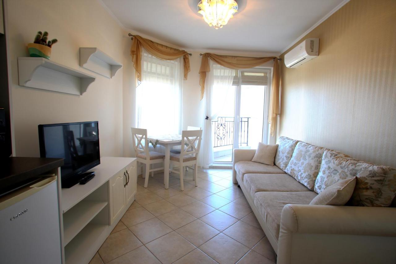 رافدا Villa Livia Boutique Apartments المظهر الخارجي الصورة